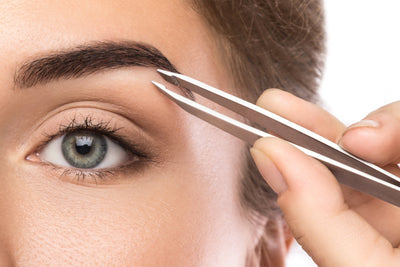 Why Regine Tweezers Are (so much) Better Than The Rest!